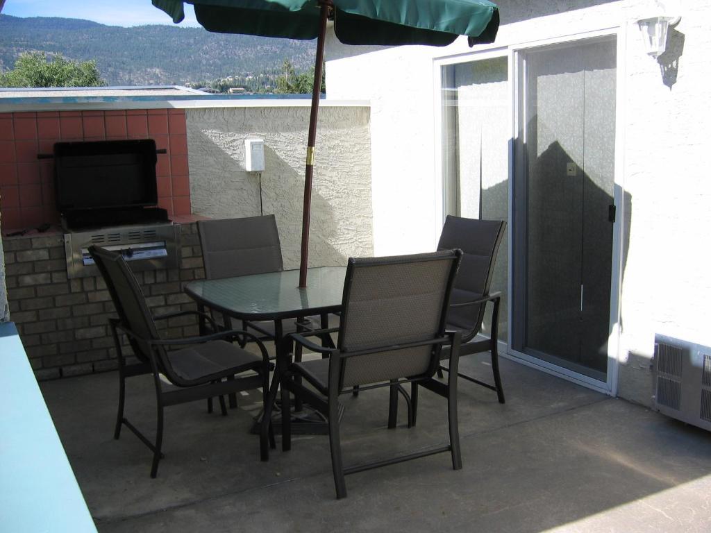 Tiki Shores Inn & Suites Penticton Quarto foto